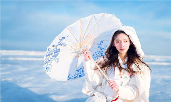 红星试管代怀生子多少钱一个？助孕之路的费用分析与方案选择