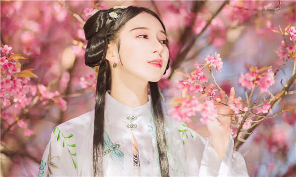 红星供卵试管婴儿：助您实现家庭梦想的科学方案